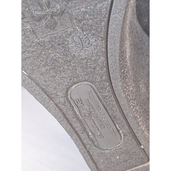 American Eagle Black Faux Suede Wedge Boots Women’s 9.5 Fur Trim Buckle - Picture 6 of 8